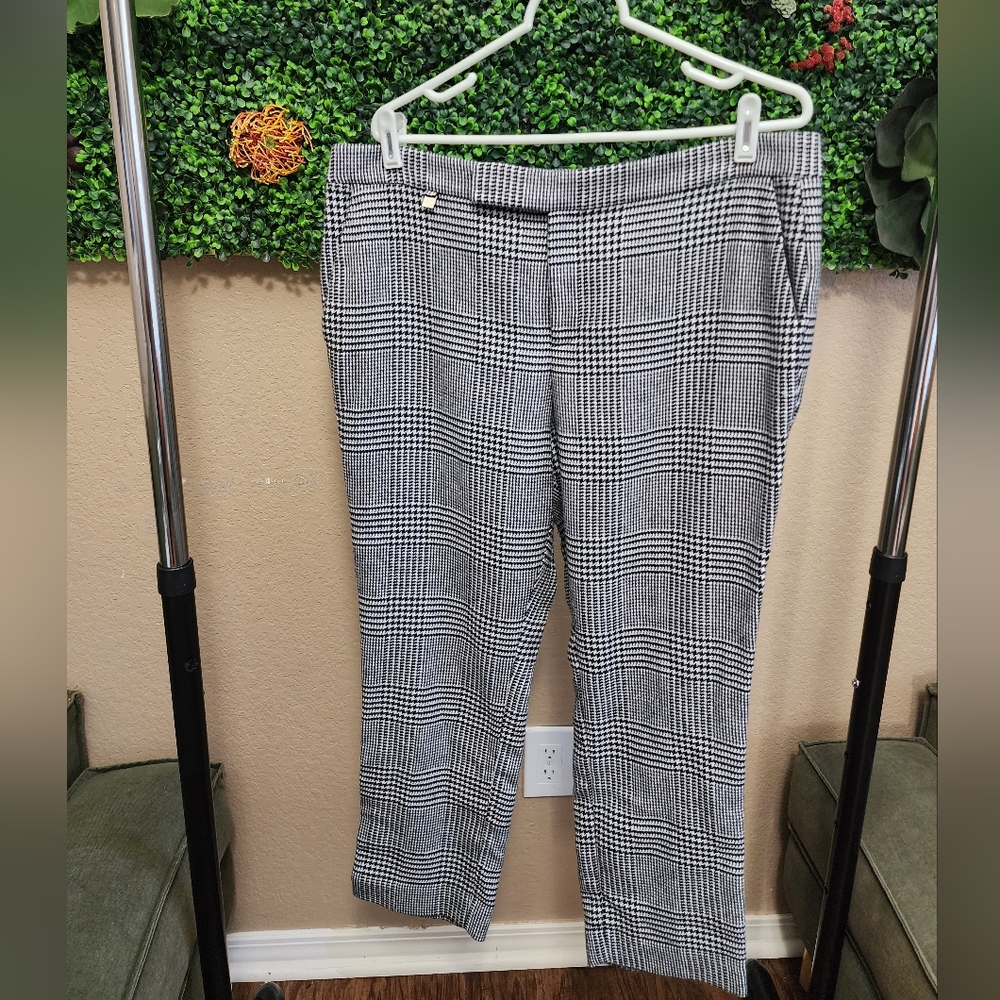 Ralph Lauren Women's Black and White Houndstooth Dress Pants